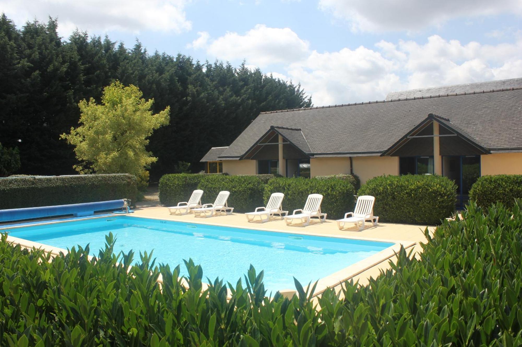 Les Dineux Village Tremeur Bagian luar foto